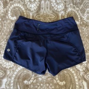 Lululemon 4” Speed up shorts size 2 in Navy